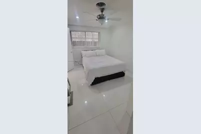 136 SE 2nd Ct, Dania Beach, FL 33004 - Photo 4