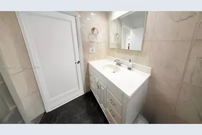 136 SE 2nd Ct, Dania Beach, FL 33004 - Photo 14
