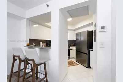 6767 Collins Ave #1704, Miami Beach, FL 33141 - Photo 10