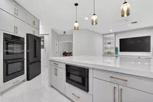 4953 Kensington Cir, Coral Springs, FL 33076 - Photo 16