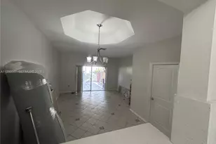 8260 NW 10th, Miami, FL 33126 - Photo 8