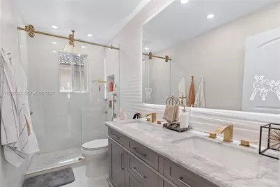 1500 Canary Island Dr, Weston, FL 33327 - Photo 34