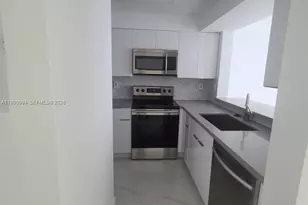 860 NW 92nd Ave, Plantation, FL 33324 - Photo 12