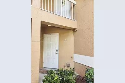 860 NW 92nd Ave #860, Plantation, FL 33324 - Photo 4