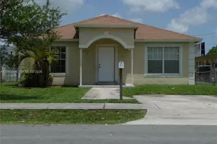 841 NW 10th St, Hallandale Beach, FL 33009 - Photo 1
