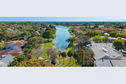 10510 SW 148th Ave Dr, Miami, FL 33196 - Photo 4