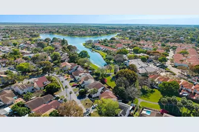 10510 SW 148th Ave Dr, Miami, FL 33196 - Photo 6