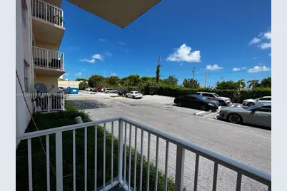 [Address not provided], North Miami Beach, FL 33160 - Photo 12