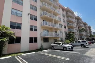 [Address not provided], North Miami Beach, FL 33160 - Photo 1