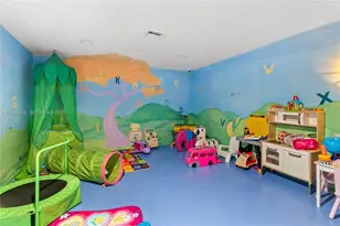 335 S Biscayne Blvd, Miami, FL 33131 - Photo 24