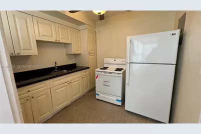 1001 S 22nd Ct #Front - Main House, Hollywood, FL 33020 - Photo 8