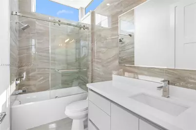 9895 NW 26th St, Doral, FL 33172 - Photo 28