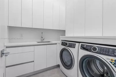 9895 NW 26th St, Doral, FL 33172 - Photo 22