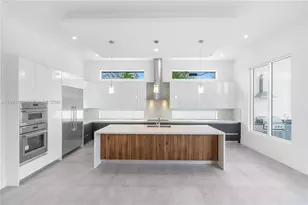 9895 NW 26th St, Doral, FL 33172 - Photo 8