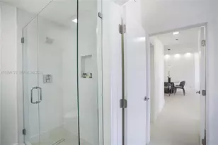 19101 Mystic Pointe Dr, Aventura, FL 33180 - Photo 32