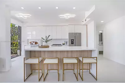 19101 Mystic Pointe Dr #111, Aventura, FL 33180 - Photo 1