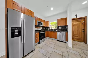 2917 SW 30th Ct, Miami, FL 33133 - Photo 14