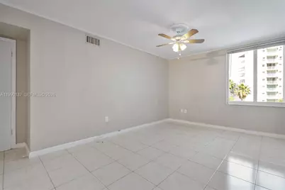 250 180th Dr #456, Sunny Isles Beach, FL 33160 - Photo 12