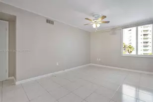 250 180th Dr, Sunny Isles Beach, FL 33160 - Photo 12