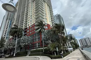 1155 Brickell Bay Dr, Miami, FL 33131 - Photo 2