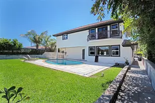545 S Shore Dr, Miami Beach, FL 33141 - Photo 14