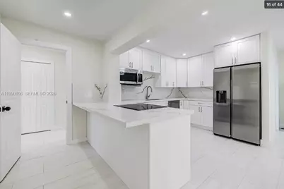 865 W 72nd Pl #865, Hialeah, FL 33014 - Photo 16