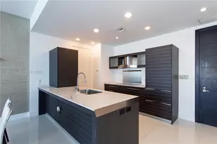 200 Biscayne Blvd Way, Miami, FL 33131 - Photo 4