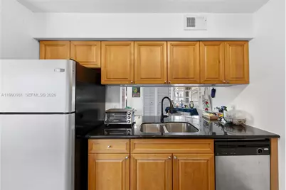 365 SW 86th Ave #201, Pembroke Pines, FL 33025 - Photo 28