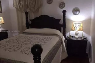 260 NW 114th Ave, Sweetwater, FL 33172 - Photo 6