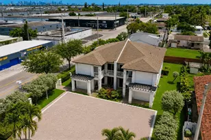 996 E 24th St, Hialeah, FL 33013 - Photo 16