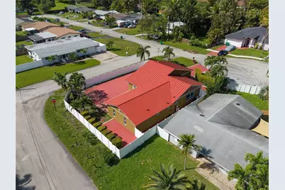 4548 SW 28th Way, Dania Beach, FL 33312 - Photo 58