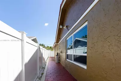 4548 SW 28th Way, Dania Beach, FL 33312 - Photo 46