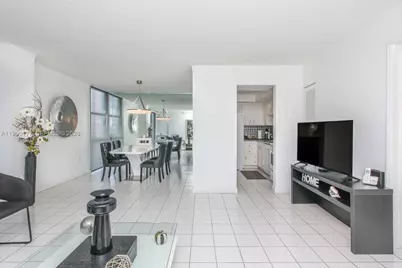 3675 N Country Club Dr #401, Aventura, FL 33180 - Photo 10