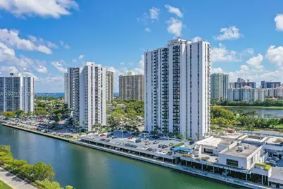 3675 N Country Club Dr #401, Aventura, FL 33180 - Photo 4