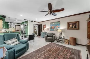 7405 SW 164th St, Palmetto Bay, FL 33157 - Photo 14