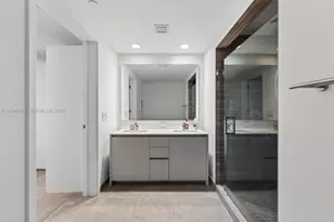 1010 Brickell Ave, Miami, FL 33131 - Photo 12