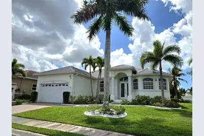 8268 Southwind Bay Cir, Fort Myers, FL 33908 - Photo 2
