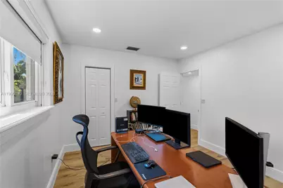 7327 Sabal Dr, Miami Lakes, FL 33014 - Photo 28