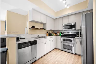 11040 SW 196th St #208, Cutler Bay, FL 33157 - Photo 12