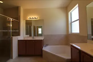 11277 NW 44th Terrace, Doral, FL 33178 - Photo 24