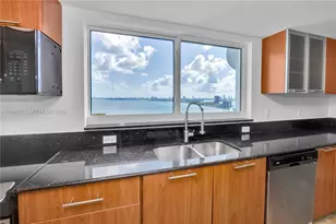 1800 N Bayshore Dr, Miami, FL 33132 - Photo 10