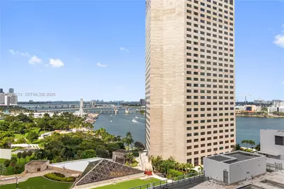 325 S Biscayne Blvd #1718, Miami Beach, FL 33131 - Photo 18