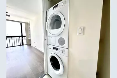 2333 Brickell Ave #2607, Miami, FL 33129 - Photo 18