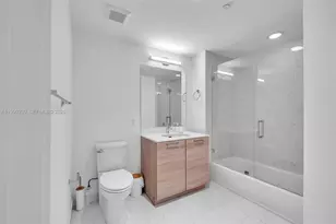 16385 Biscayne Blvd, North Miami Beach, FL 33160 - Photo 34