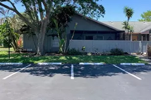 3904 NW Cinnamon Tree Cir, Jensen Beach, FL 34957 - Photo 2