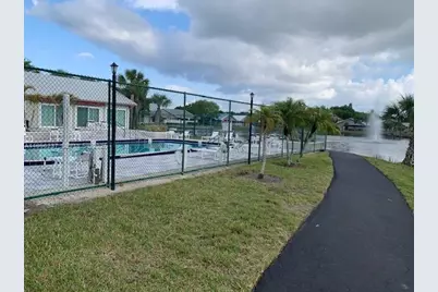 3904 NW Cinnamon Tree Cir, Jensen Beach, FL 34957 - Photo 16