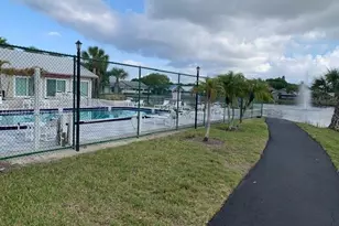 3904 NW Cinnamon Tree Cir, Jensen Beach, FL 34957 - Photo 16