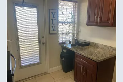 4700 Washington St #406, Hollywood, FL 33021 - Photo 4