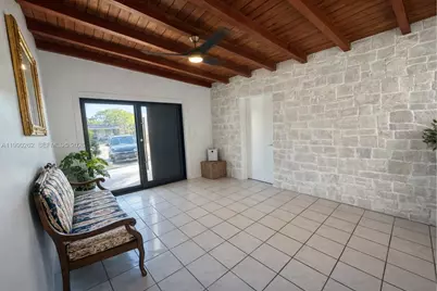 6561 SW 34th St, Miami, FL 33155 - Photo 2
