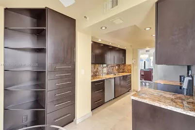 4000 Towerside Ter #2111, Miami, FL 33138 - Photo 14